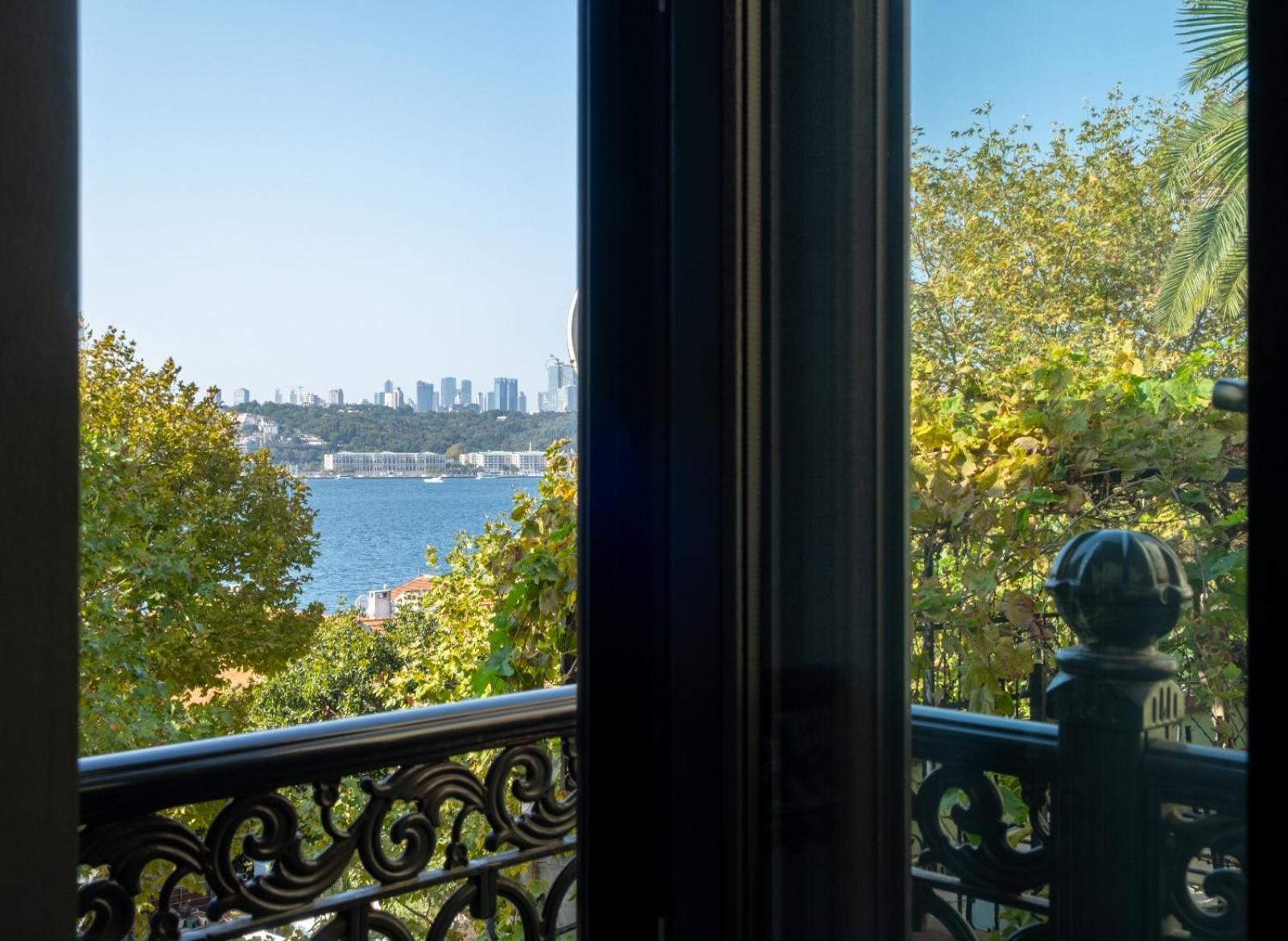 216 Bosphorus Suite Истанбул Екстериор снимка