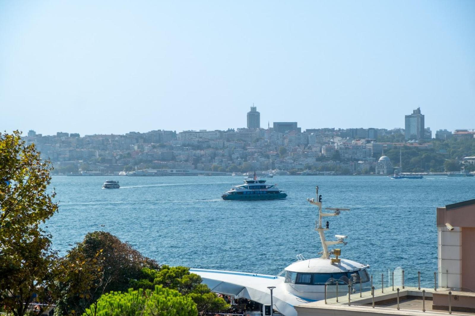 216 Bosphorus Suite Истанбул Екстериор снимка
