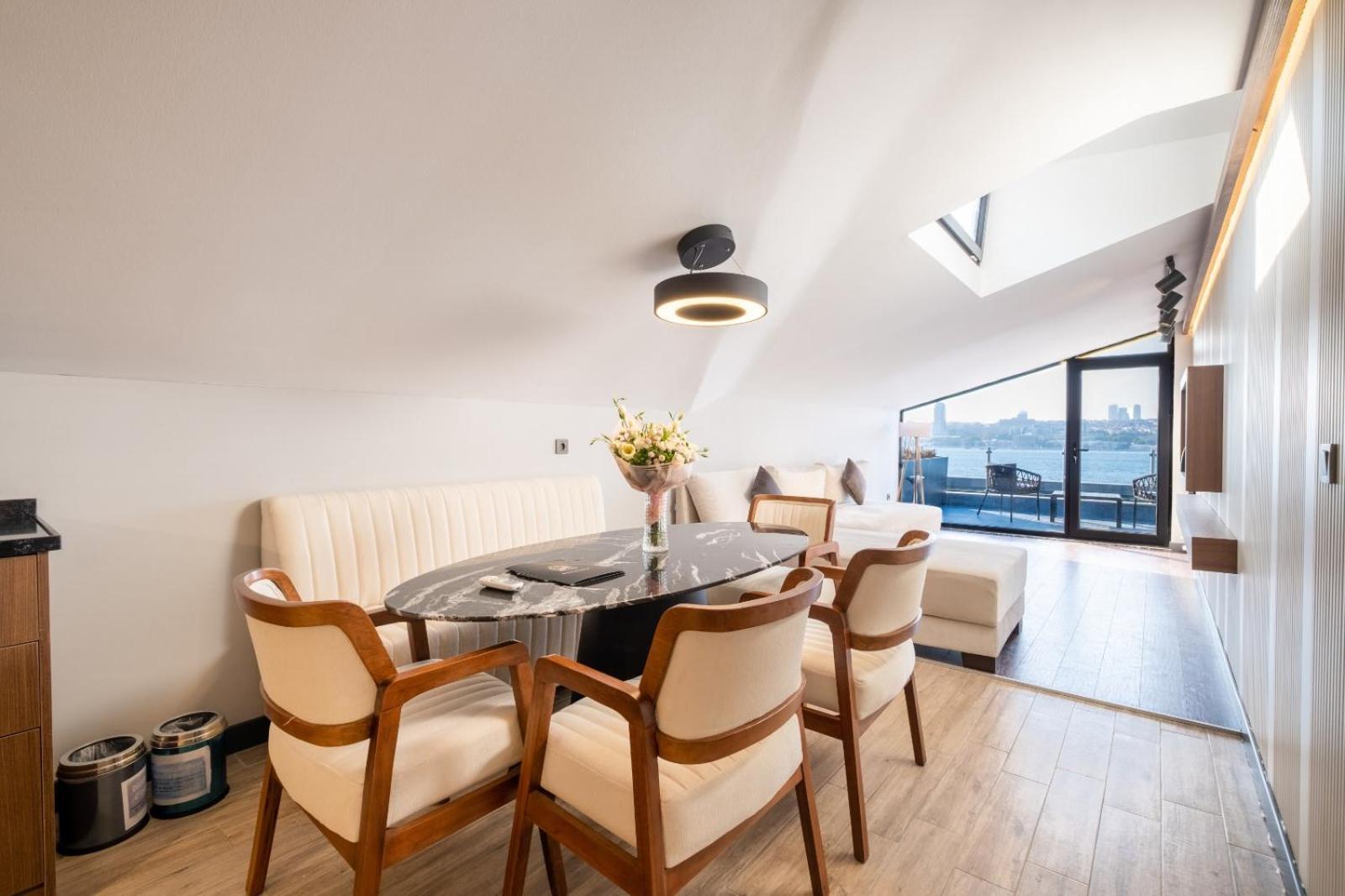 216 Bosphorus Suite Истанбул Екстериор снимка